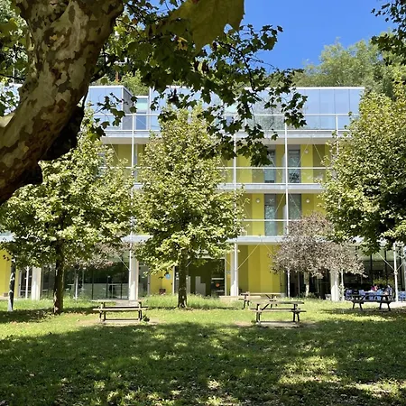 Uba Hostel-3